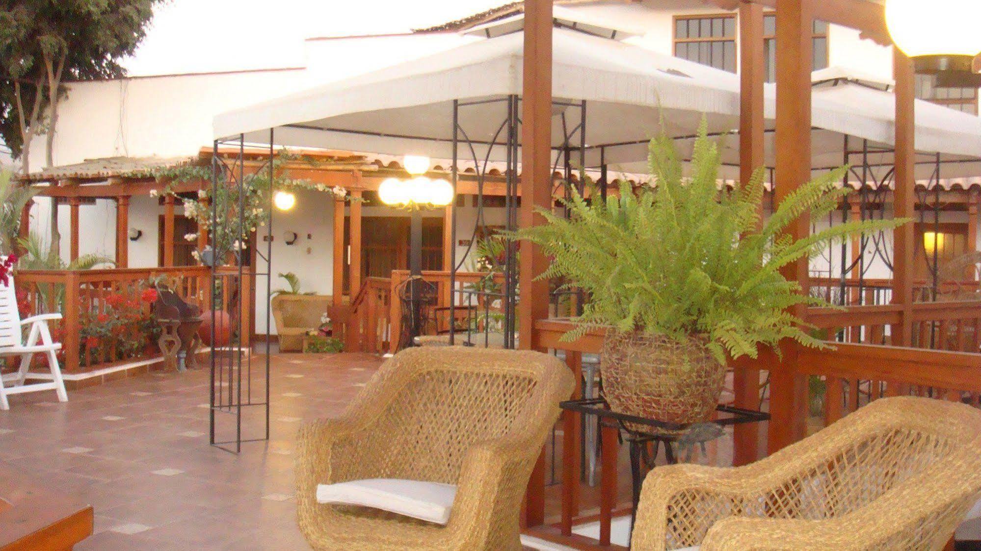 Hotel Don Agucho Nazca Extérieur photo